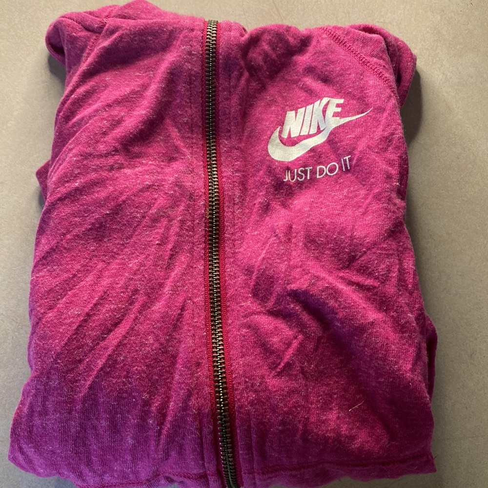 Nike sweatshirt
